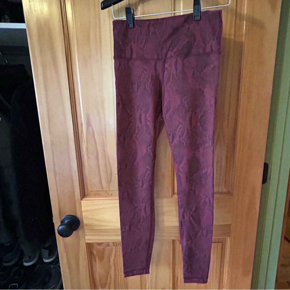 Vimmia Deep Red Snake‎ Print Activewear leggings